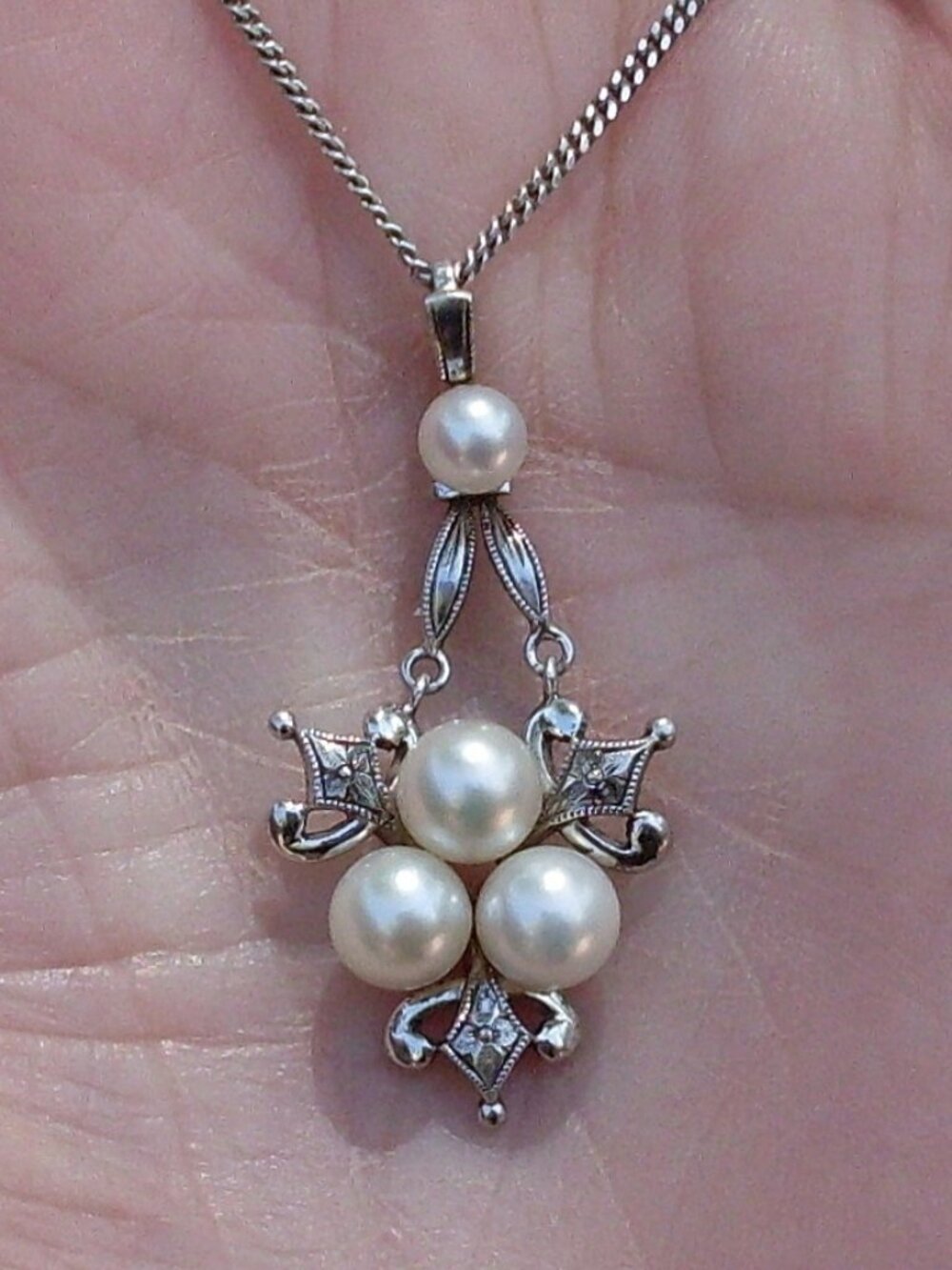 Vintage Mikimoto Japanese Akoya Four Pearl Pendant - 925 Chain - Gift Boxed